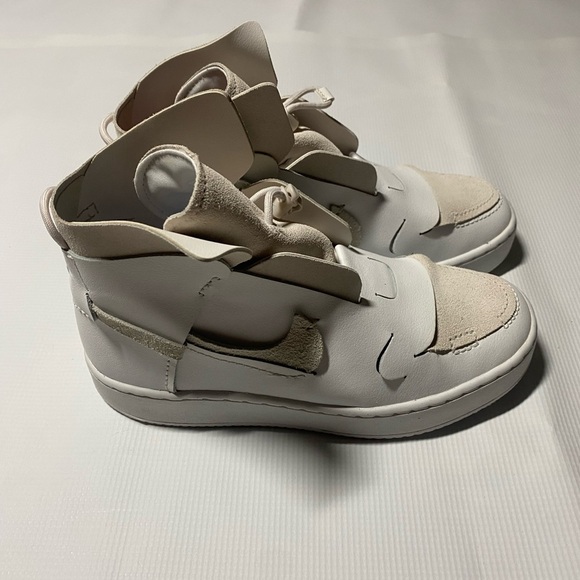 Nike Shoes - Nike Shoe Women Sz 7 White Vandalised LX Platinum Tint Athletic High Top
